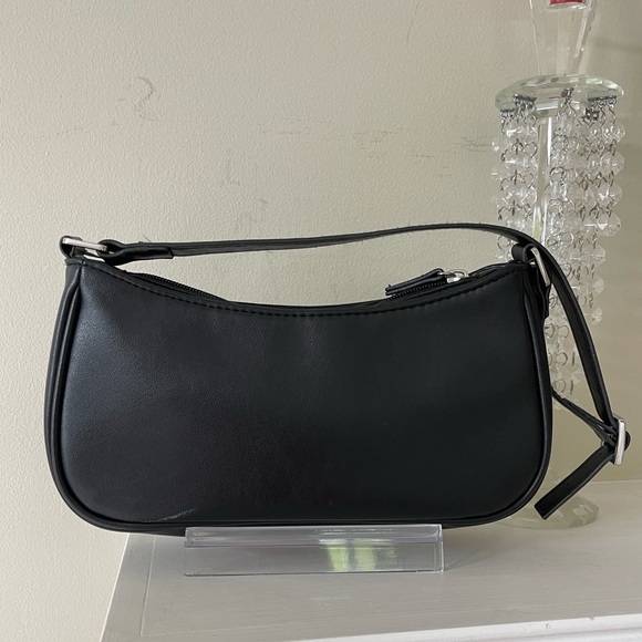 MONKL Elegant Black Women's Small Shoulder Bag EUC - Picture 1 of 7